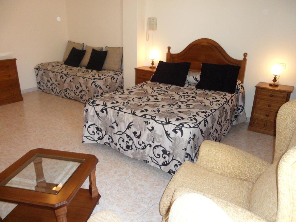 Hotel Avenida Baiona Sabaris Chambre photo